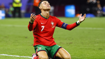 8 Pemain Sepak Bola  EURO Tertua Sepanjang Sejarah