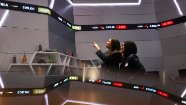IHSG Sepekan Melemah 1,81%, Market Cap Menguap Jadi Rp11.235 Triliun